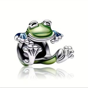 🐸CLIMBING FROG BRACELET CHARM FOR PANDORA BRACELETS & MOST OTHERS-NEW